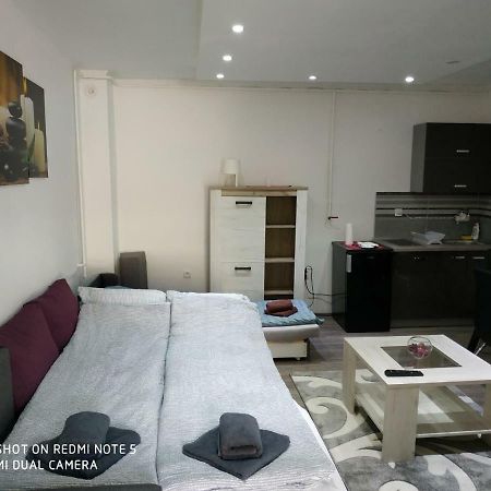 Rooms Jelena Zrenjanin Exterior photo