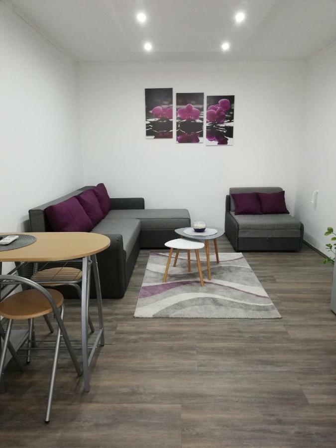Rooms Jelena Zrenjanin Exterior photo